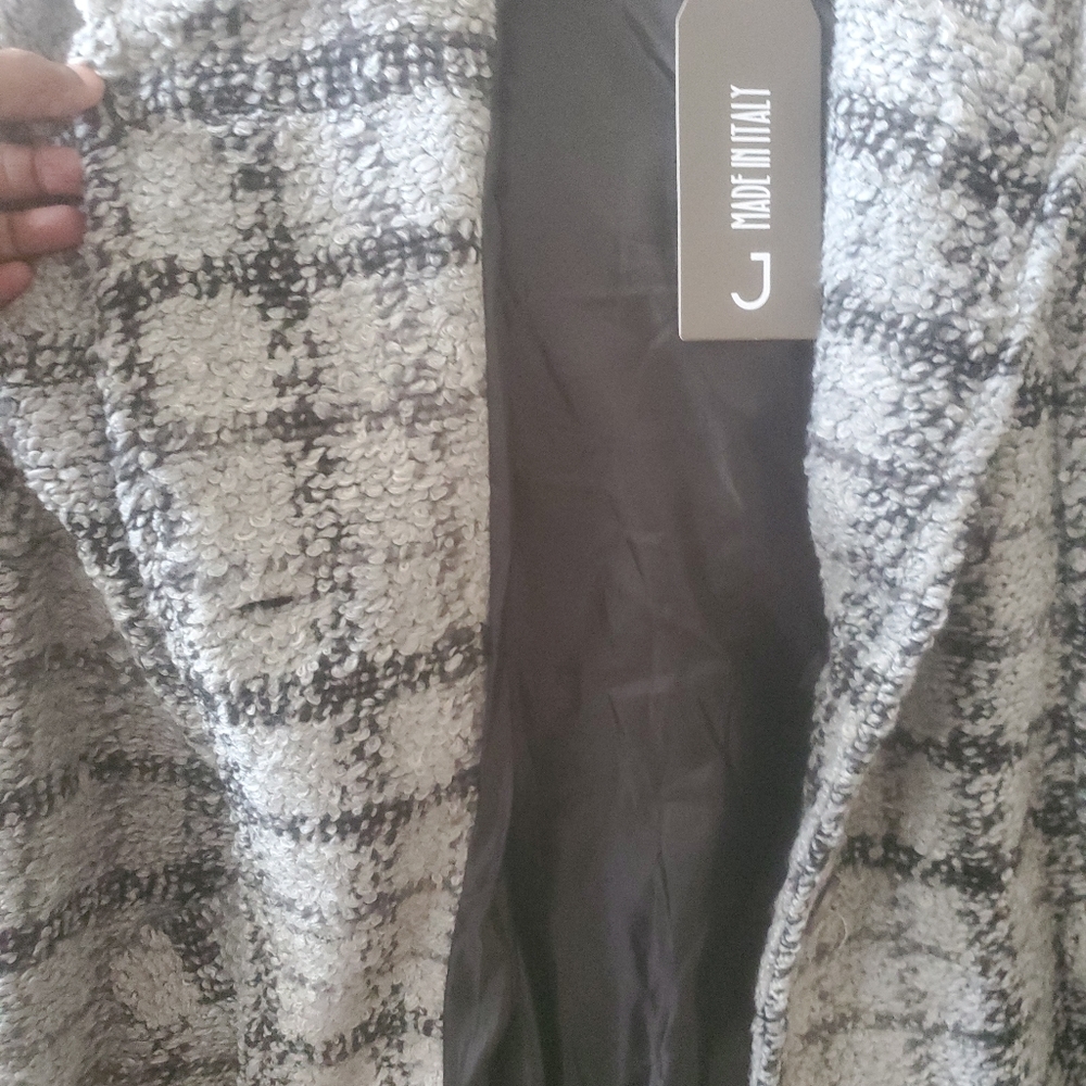 Coat - Picture 3 of 3